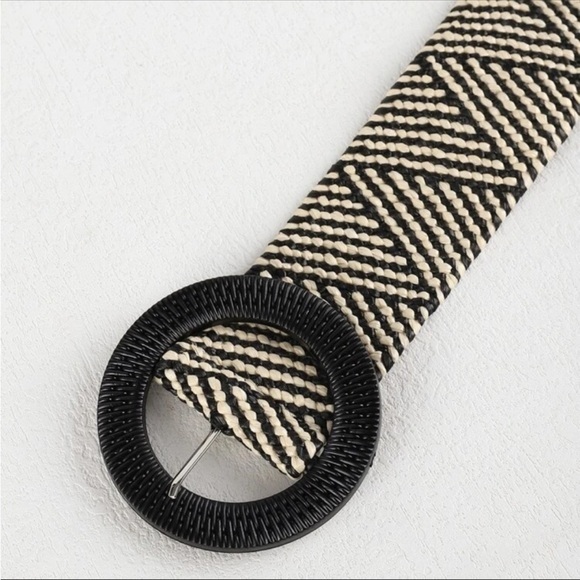 BNWT Woven Belt, Black and Ivory, XL - Picture 3 of 3